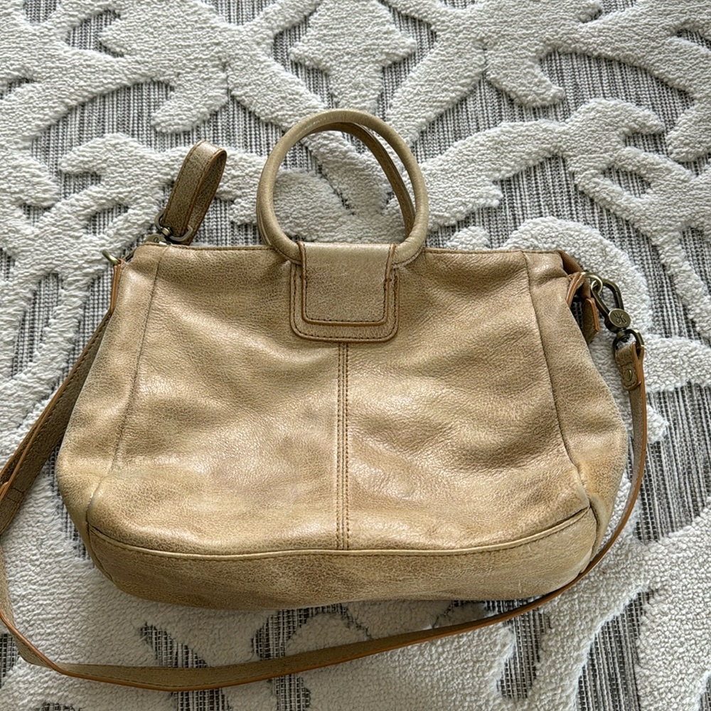Hobo Sheila Medium Satchel